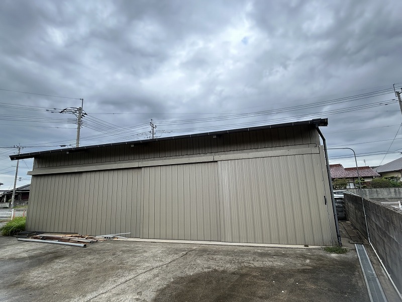 馬術場横倉庫付事務所